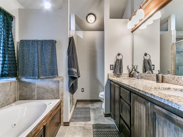 11105 NW 8th Street, Yukon, OK 73099