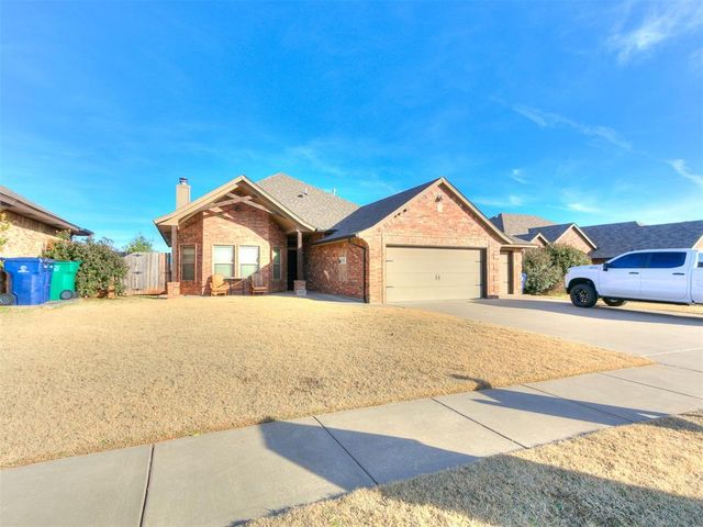 11105 NW 8th Street, Yukon, OK 73099