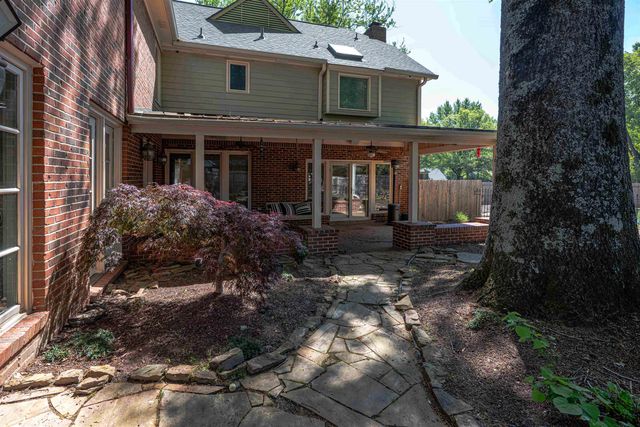 947 ROLLING OAKS LN, Collierville, TN 38017