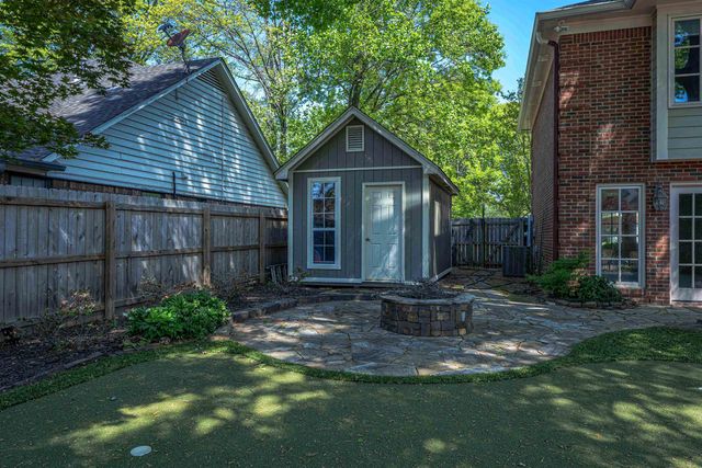 947 ROLLING OAKS LN, Collierville, TN 38017