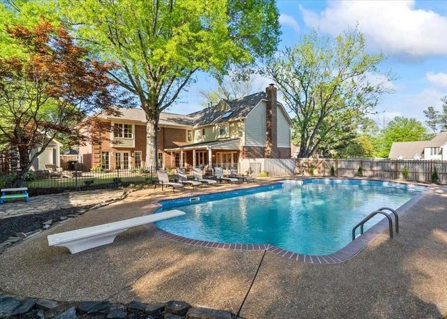 947 ROLLING OAKS LN, Collierville, TN 38017