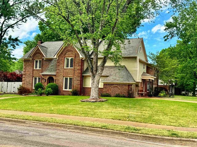 947 ROLLING OAKS LN, Collierville, TN 38017