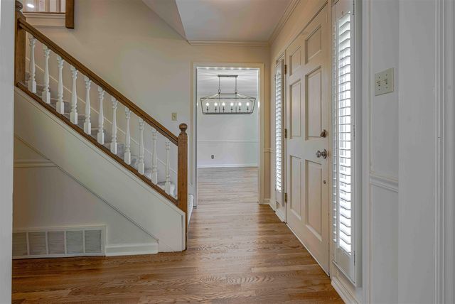 947 ROLLING OAKS LN, Collierville, TN 38017