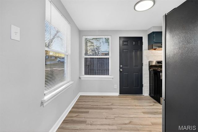 19 Marquette Drive, Florissant, MO 63031