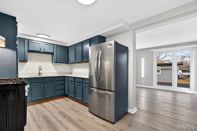 19 Marquette Drive, Florissant, MO 63031