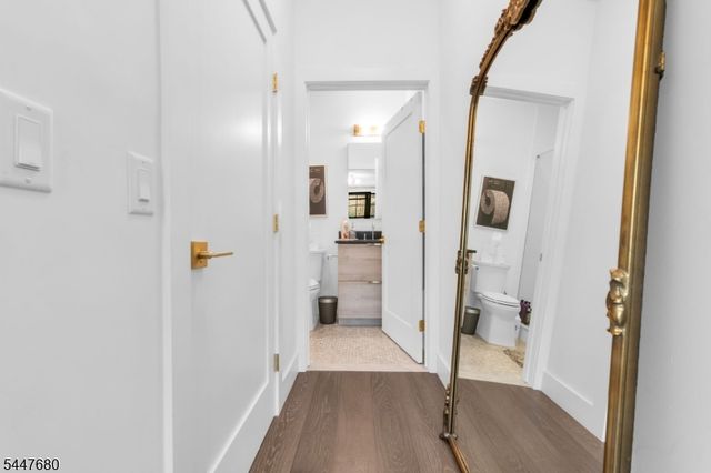 386 5Th St 204, Jersey City, NJ 07302