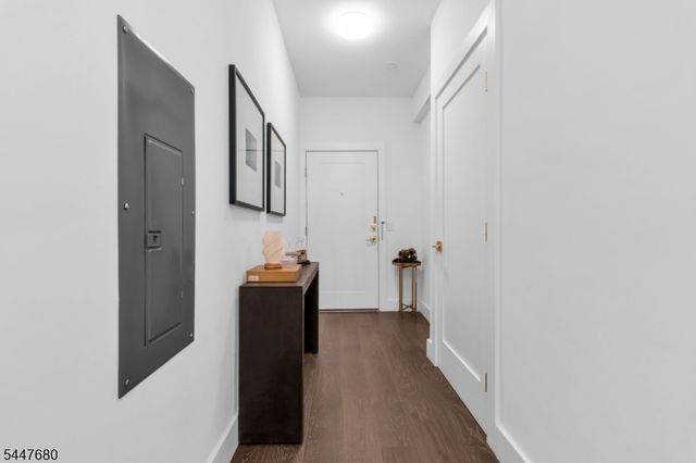 386 5Th St 204, Jersey City, NJ 07302