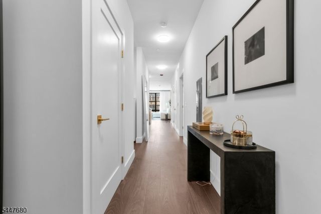 386 5Th St 204, Jersey City, NJ 07302