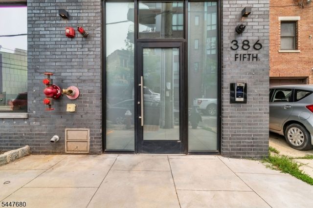386 5Th St 204, Jersey City, NJ 07302