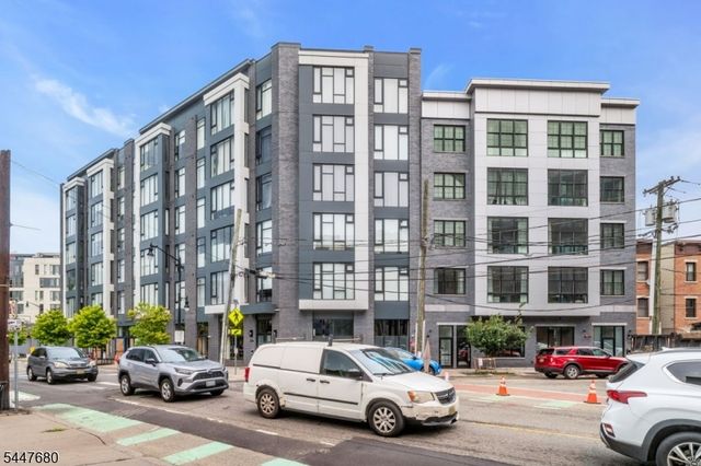 386 5Th St 204, Jersey City, NJ 07302