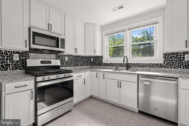 1429 FRONT AVE, Lutherville Timonium, MD 21093