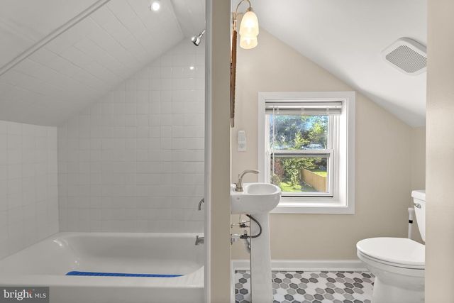 1429 FRONT AVE, Lutherville Timonium, MD 21093