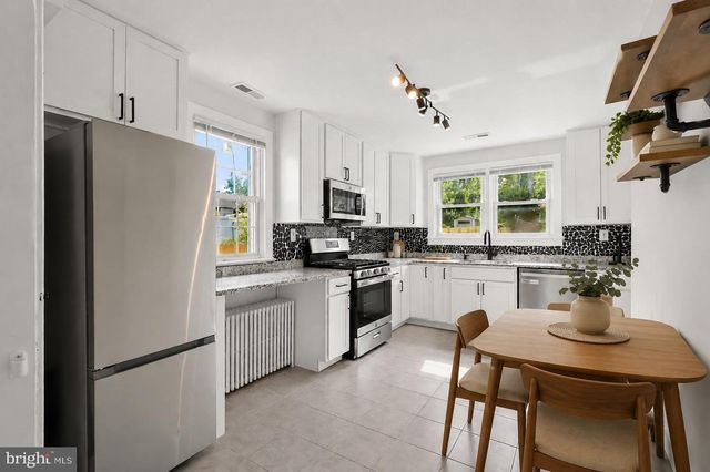 1429 FRONT AVE, Lutherville Timonium, MD 21093