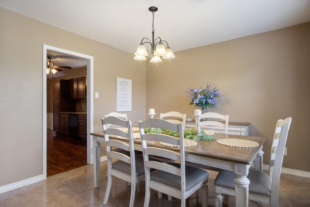 706 Yale Lane, Deer Park, TX 77536