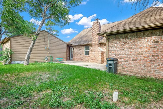 706 Yale Lane, Deer Park, TX 77536