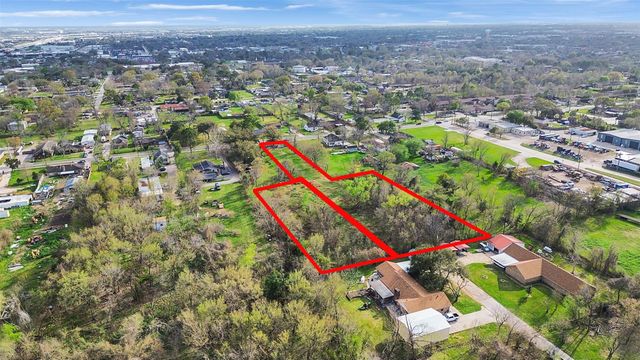 5227 Pine Avenue, Pasadena, TX 77503