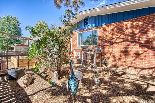 1403 Sanborn Place, Longmont, CO 80501