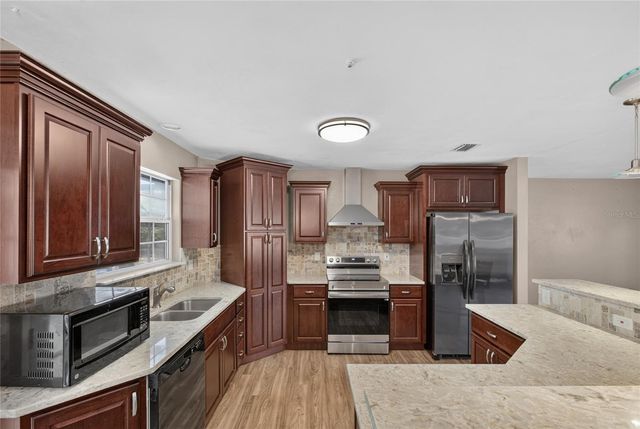 692 SE 41ST STREET, Keystone Heights, FL 32656