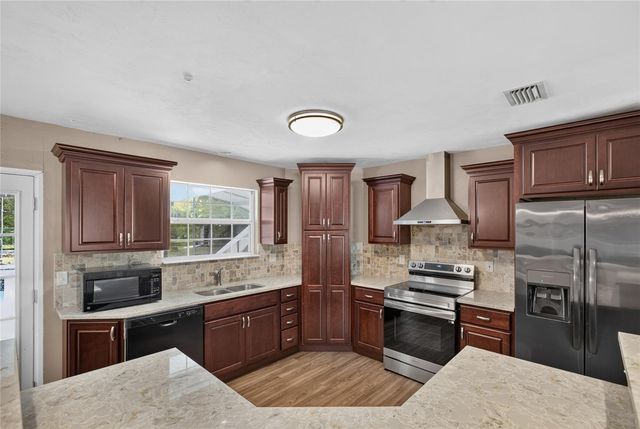 692 SE 41ST STREET, Keystone Heights, FL 32656