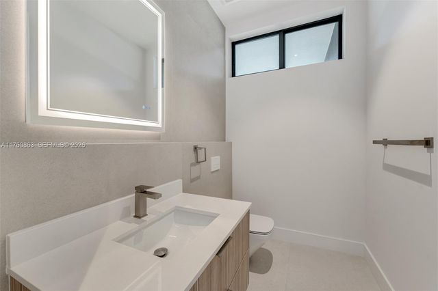 5921 SW 84th Street, South Miami, FL 33143