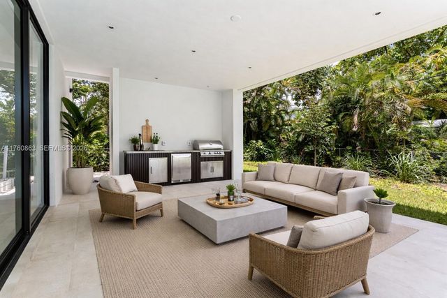 5921 SW 84th Street, South Miami, FL 33143