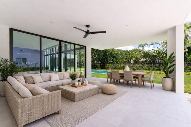 5921 SW 84th Street, South Miami, FL 33143