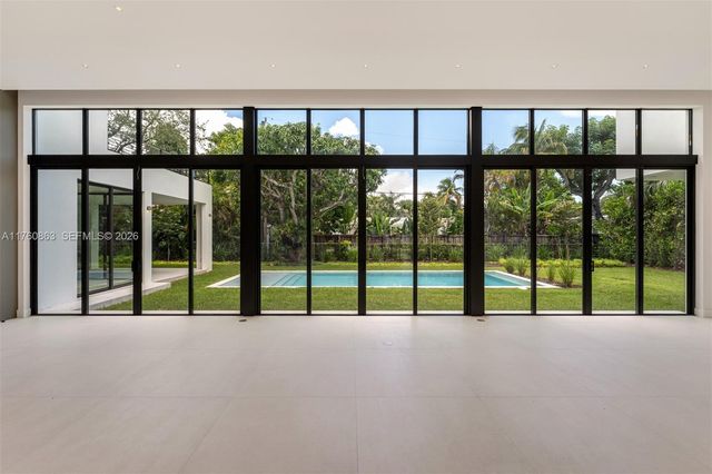 5921 SW 84th Street, South Miami, FL 33143