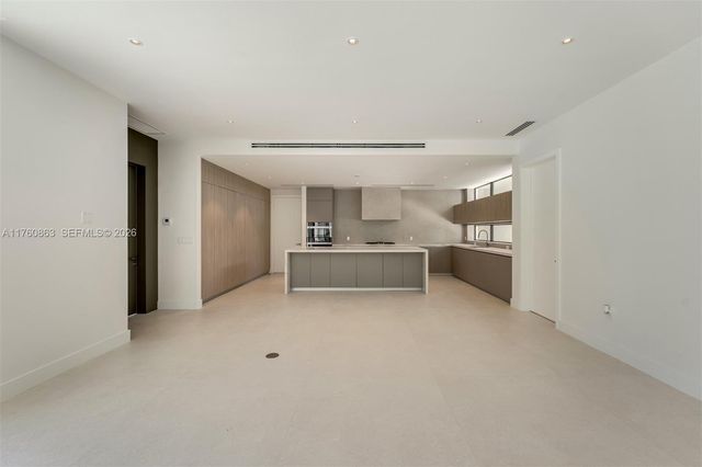5921 SW 84th Street, South Miami, FL 33143