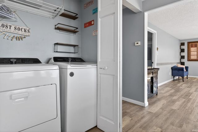 7480 E 625 S, Wolcottville, IN 46795