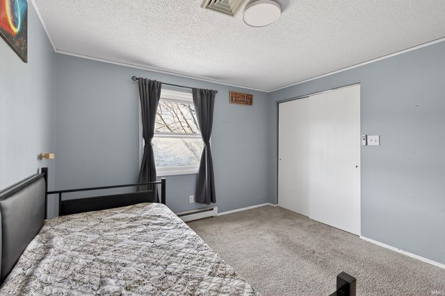 7480 E 625 S, Wolcottville, IN 46795