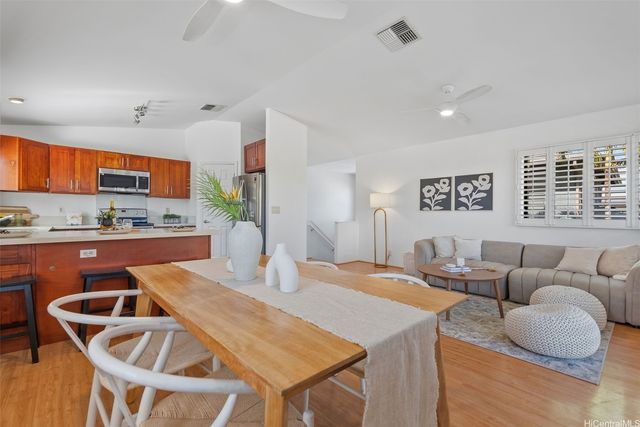91-1072 Paaoloulu Way, Kapolei, HI 96707