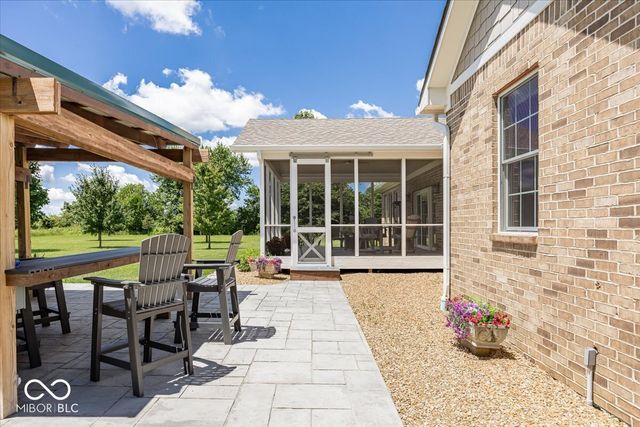 603 W 216th Street, Sheridan, IN 46069