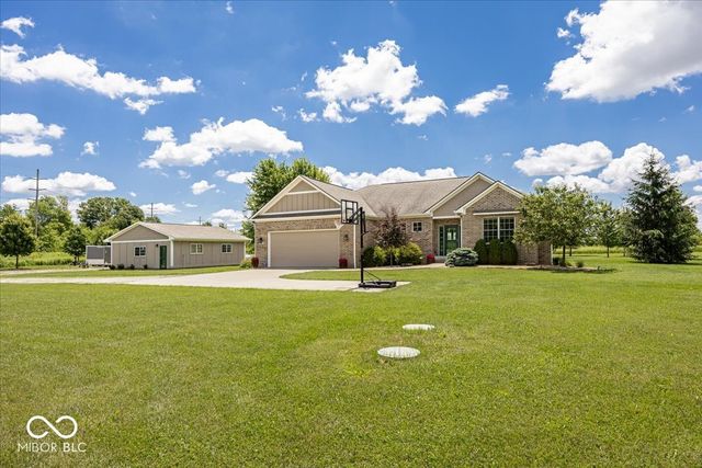 603 W 216th Street, Sheridan, IN 46069