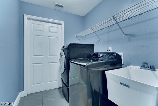 3414 40th ST SW, Lehigh Acres, FL 33976