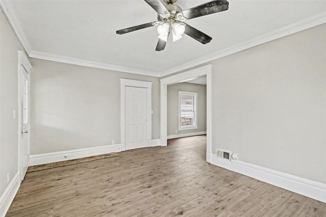 905 N Sycamore Street, Lansing, MI 48906