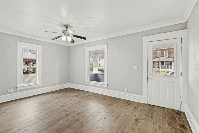 905 N Sycamore Street, Lansing, MI 48906