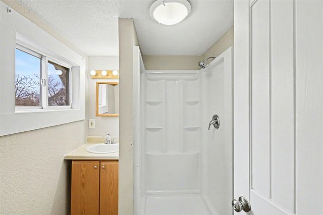 905 N Sycamore Street, Lansing, MI 48906