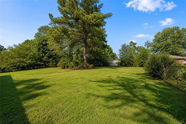 4281 Hiram Lithia Springs Road SW, Powder Springs, GA 30127
