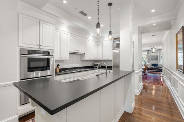 413-415 Commonwealth Ave 5, Boston, MA 02215