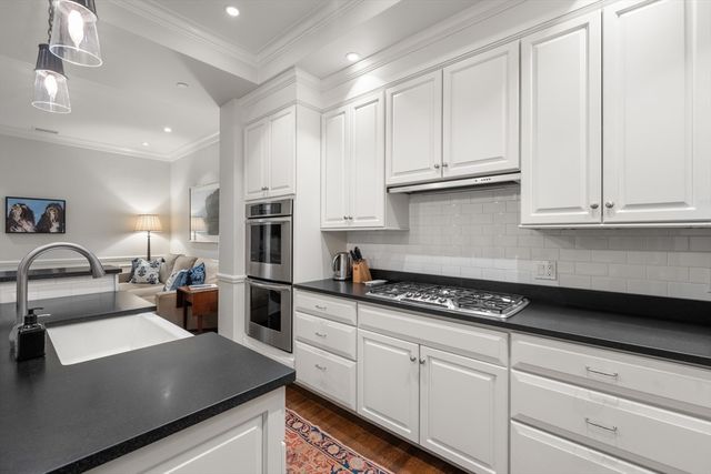 413-415 Commonwealth Ave 5, Boston, MA 02215