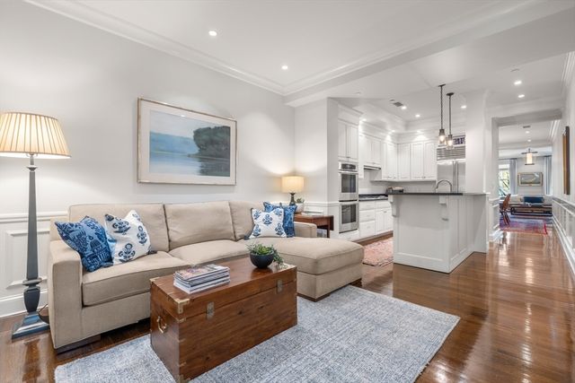 413-415 Commonwealth Ave 5, Boston, MA 02215