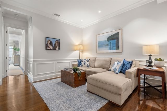 413-415 Commonwealth Ave 5, Boston, MA 02215