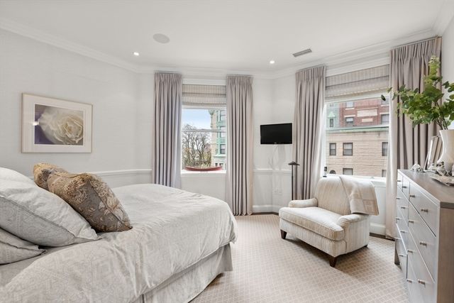 413-415 Commonwealth Ave 5, Boston, MA 02215