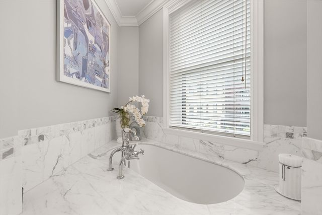 413-415 Commonwealth Ave 5, Boston, MA 02215