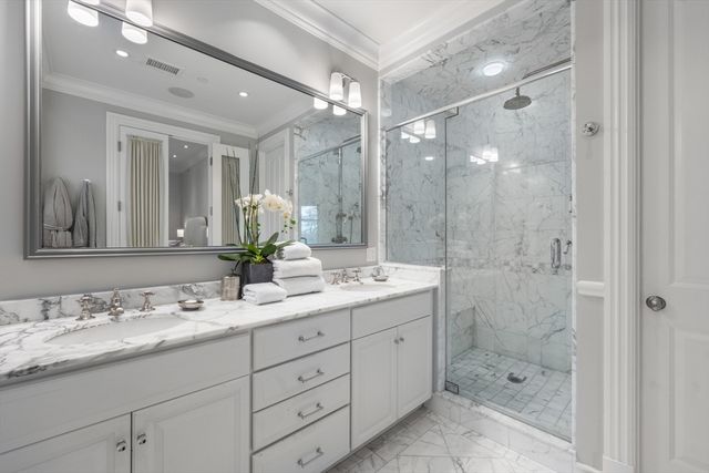 413-415 Commonwealth Ave 5, Boston, MA 02215