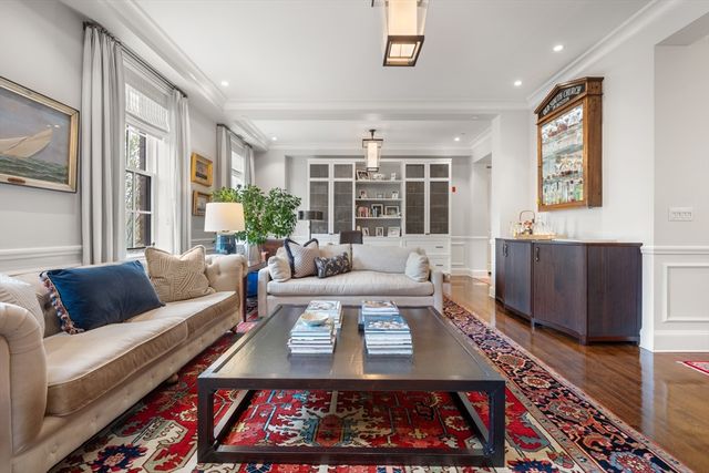 413-415 Commonwealth Ave 5, Boston, MA 02215