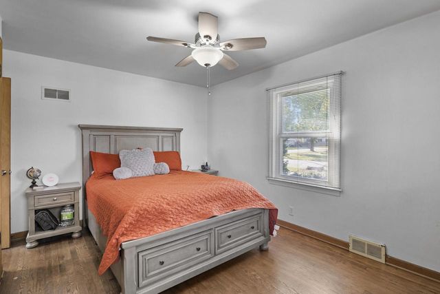 3735 14th AVENUE, Kenosha, WI 53140