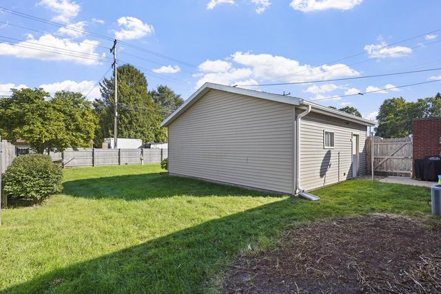 3735 14th AVENUE, Kenosha, WI 53140