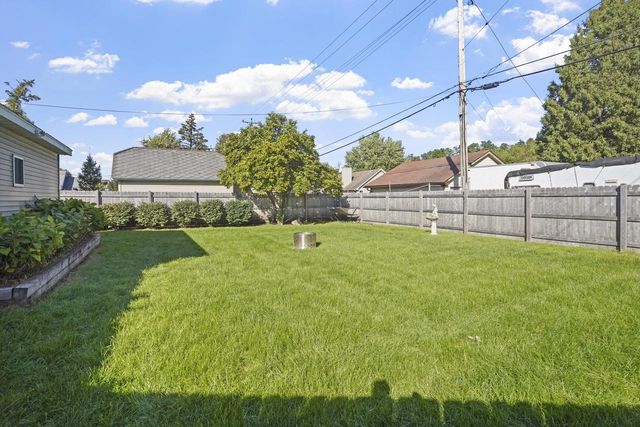 3735 14th AVENUE, Kenosha, WI 53140