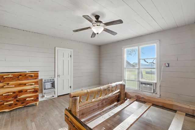 9501 FM 2210, Jacksboro, TX 76458